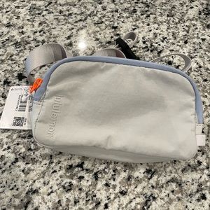 lululemon mini belt bag in vapor